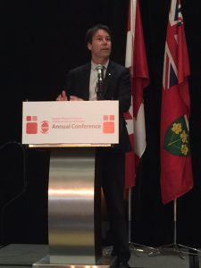 Dr. Eric Hoskins, Minister of Health and Long-Term Care speaks at the NPAO Annual Conference. (CNW Group/Nurse Practitioners' Association of Ontario)